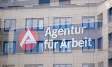 Броят на свободните работни места в Германия спада с 500 хил. през второто тримесечие