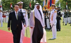 Обединените Арабски Емирства и Южна Корея подписват пакт за двустранната търговия