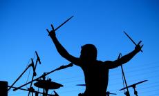 Между музиканти и технологични платформи прехвърчат искри