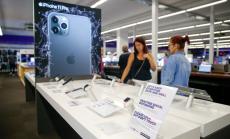 Apple затваря отново над 20 магазина в седем щата