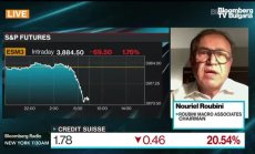 Рубини: Credit Suisse може да е твърде голяма, за да бъде спасена