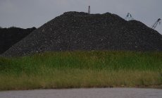 Въгледобивната индустрия все още набира трилиони долари въпреки зеления преход