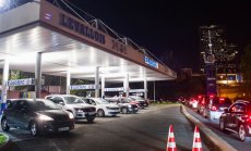 Профсъюзите удължават стачките, а с това и недостига на горива във Франция