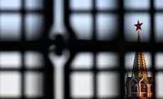 Руснаците търсят контрабандни решения, за да преодолеят санкциите за плащания