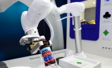 Роботи за сервиране на бира предизвикаха рекордно търсене след най-голямото IPO в Корея