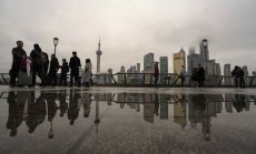 Китайският фондов пазар за 11 трилиона долара е главоболие и за Си, и за Тръмп