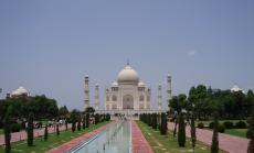 Facebook с амбиции за разплащанията в Индия