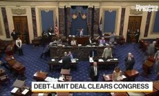 И Сенатът одобри сделката за тавана на дълга