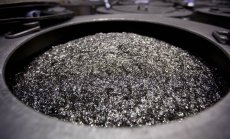 "Базуката" на Си с редкоземните елементи води до надпревара за доставки