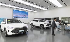 Маржовете на китайските автопроизводители намаляват през 2024 г.