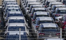 Тръмп облекчи автомобилните мита, но несигурността още тресе индустрията