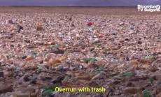 Езерото от пластмаса в Боливия