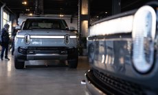 Rivian и Lucid продължават да трупат огромни загуби от всяка продадена кола