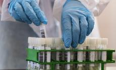 Коронавирусът у нас: Минахме психологическата граница от 1000 нови случаи за денонощие