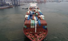 Морският транспорт е толкова успешен, че компании се отказват от печалбите си