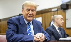 Правните тревоги на Тръмп заглъхват, а кампанията му се радва на нов тласък