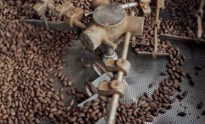 Какаото завършва една от най-дивите седмици на пазара