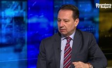 Не се очаква домино ефект след колапса на SVB, но ще има преразглеждане на регулации