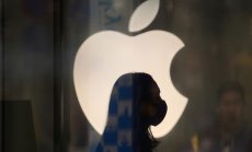 Apple забавя връщането към офиса най-малко до месец, заради увеличаващите се случай на Ковид-19