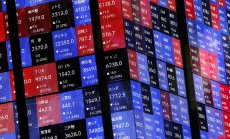 Доларът поевтиня, а облигациите поскъпнаха след решението на Байдън