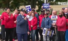 Байдън към работниците: Заслужавате това, което сте спечелили