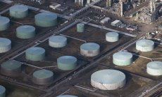 Петролът продължи да поевтинява заради все по-вероятното отваряне на резервите