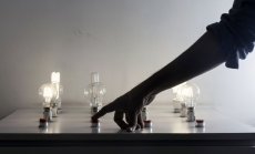 Невероятното свиване на потреблението на енергия от електрическите крушки