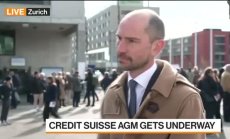 Акционерите на Credit Suisse питат какво е знаел Бордът, за да приеме сделката