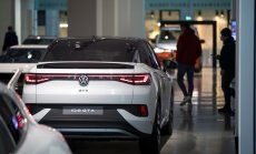 Продажбите на автомобили в Европа спаднаха до най-ниското ниво от десетилетия 