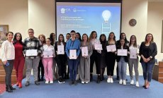 ВУЗФ награди победителите в IV-та национална ученическа конференция на тема „Изкуственият интелект и трансформацията на образованието“