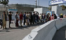 Опашки, скок на цените и липса на персонал: как започва новата ера в Афганистан