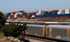 Най-големият склад в Америка е почти пълен докрай, а предстои да стане още по-зле