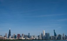 Тръмп заплашва да прати войски, за да оправи „кашата“ в Чикаго