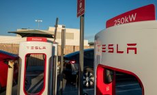 BP иска да купи зарядните на Tesla и влага $1 млрд. в разширяване на мрежата си