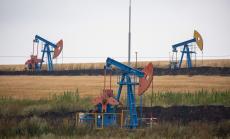 MAE: Възраждането на пандемията притиска тъсенето на петролните пазари 