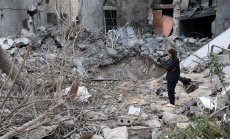 Израел превзема нови територии в Газа