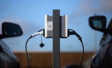 Brexit изостря недостига на батерии за електромобили във Великобритания