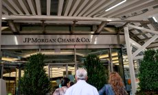 Трейдърите на JPMorgan все още очакват значително поскъпване за акциите