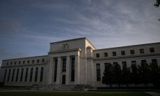 Фед все още е враг №1 за инвеститорите на Wall Street, които търсят облигации