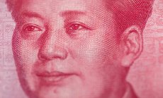 Отслабването на китайския юан е признак за проблеми в цялата икономика 