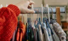 Дрехи втора употреба - качество, добра цена и ключов сектор за устойчиво бъдеще