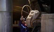 Проблемът са  рафинериите 