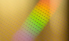 Глобалната надпревара за чипове отприщи харчове за милиарди по света