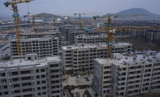 Уикендът мина под знака на микс от социологически проучвания и конспиративни теории