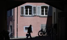 Бивш швейцарски банкер признава, че е помагал на богаташи да укриват активи