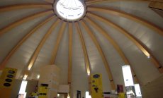 Бащата на интернет иска да спре рожбата си и изобретява информационни "шушулки"