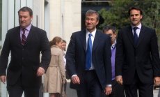 Абрамович посещава Киев и се опитва да съживи преговорите между Украйна и Русия