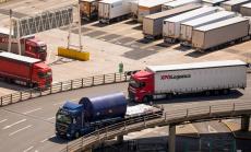 Великобритания се отказва от плана за пълен граничен контрол на вноса от ЕС