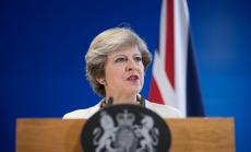 Тереза Мей иска да предложи нещо повече по Brexit