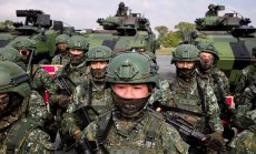 Китай опитва да успокои световния бизнес сред притесненията за потенциална война